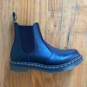 Dr Martens 2976 Chelsea boots